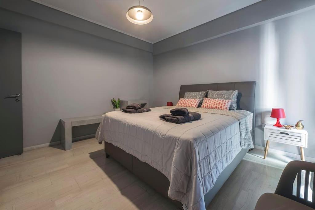 Beautiful Apt In Glyfada Center, Papandreou Street Athena Bagian luar foto