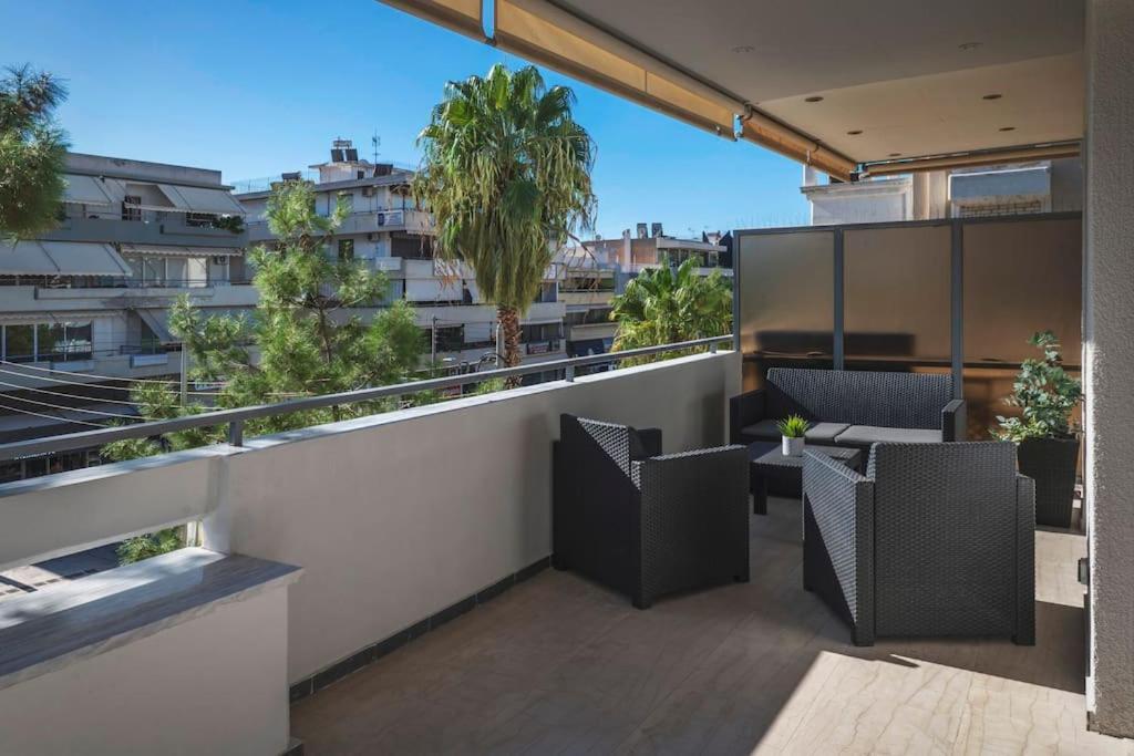 Beautiful Apt In Glyfada Center, Papandreou Street Athena Bagian luar foto