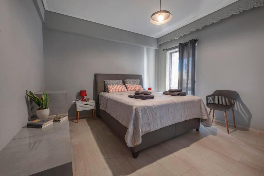 Beautiful Apt In Glyfada Center, Papandreou Street Athena Bagian luar foto